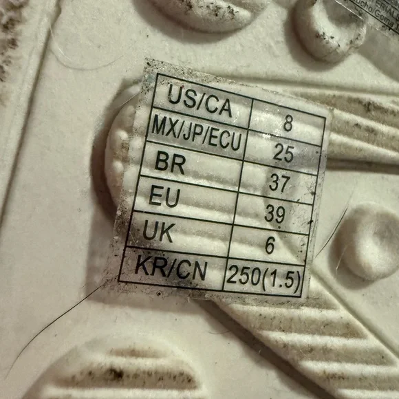 Forever 21 Hello Kitty White Faux Fur Boots Women’s Size 8 Pink Bow - Picture 3 of 9